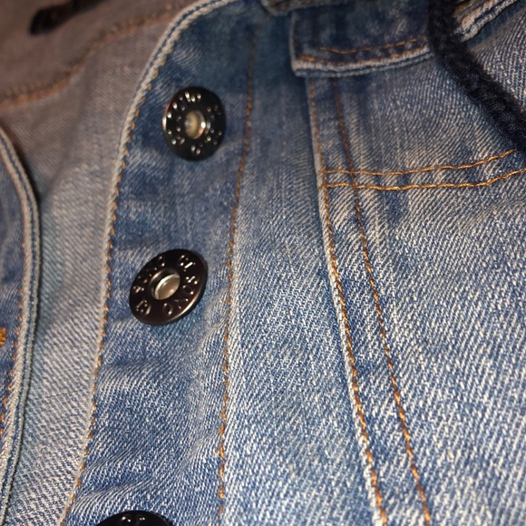 Hooded Jean Vest - Picture 3 of 4